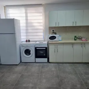 ספר כאן